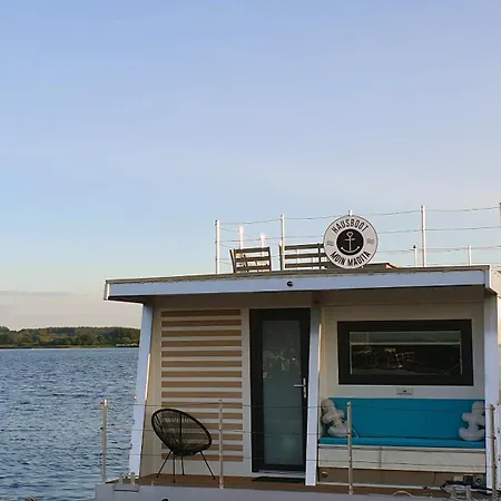 Hausboot Moin Madita In Exklusiver Lage Slesvig
